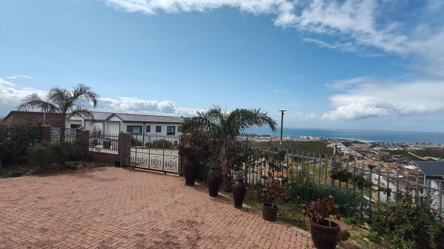 4 Bedroom Property for Sale in Island View Western Cape